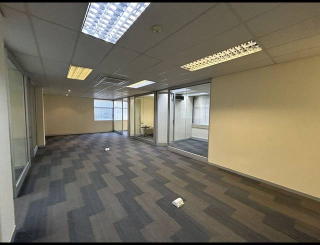 324M² OFFICE TO LET IN SANDTON CENTRAL